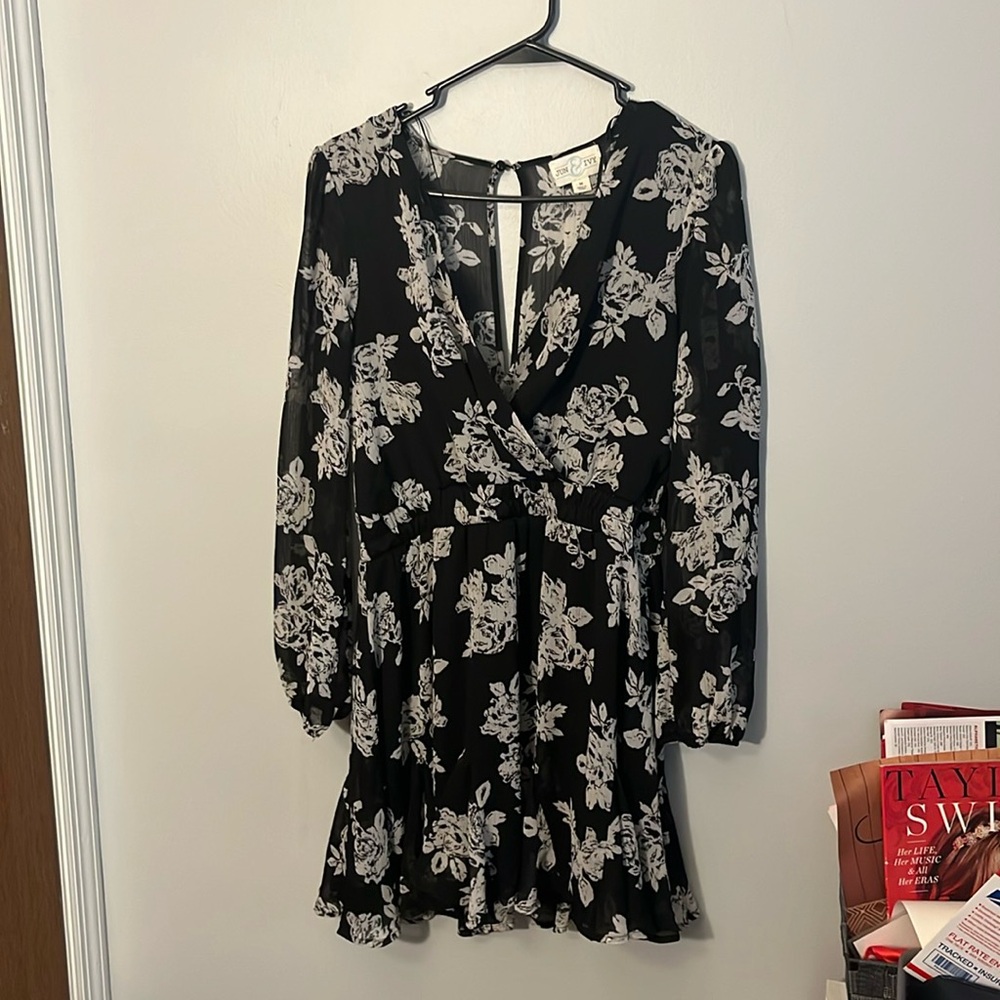Jun & Ivy Formal Dress